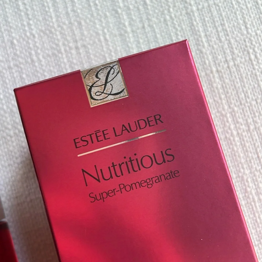 Estée Lauder Nutritious Super-Pomegranate Radiant Energy Lotion Intense moist - Picture 4 of 9